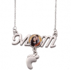 Mom Necklace 1 Footprint